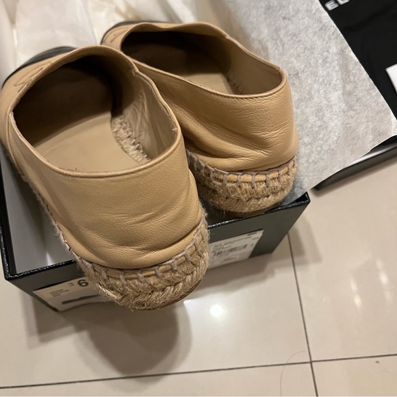 Chanel espadrilles gently worn - Picture 5 of 8